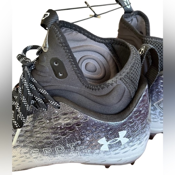 NEW Men\'s UA Spotlight Lux MC 2.0 Football Cleats main image 5